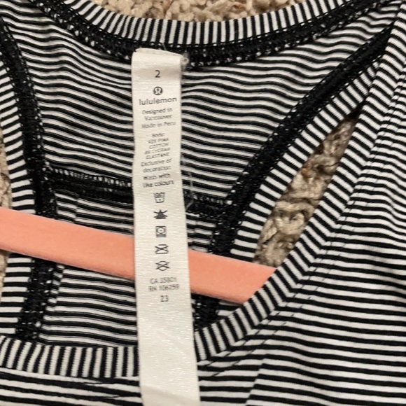 Lululemon tank top - Picture 2 of 4